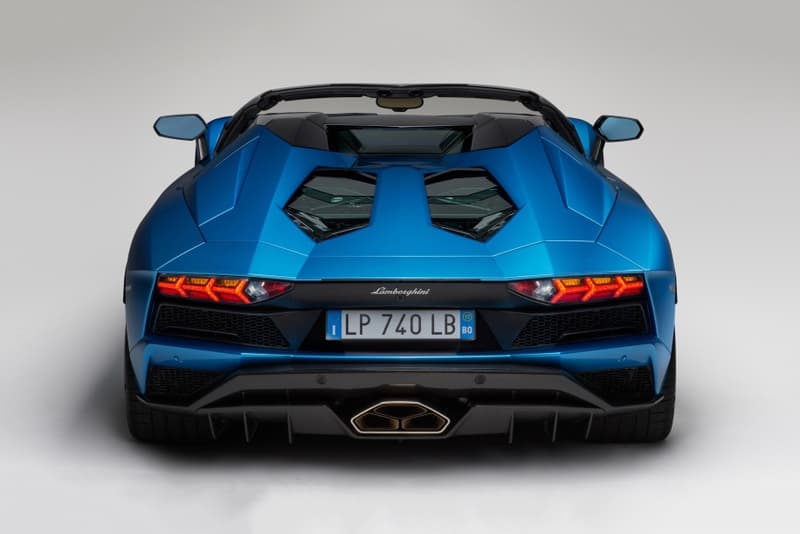 Lamborghini 發佈全新敞篷超跑 Aventador S Roadster