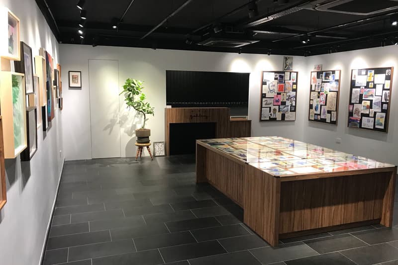 楊學德舉行《小包圍》小品畫作展