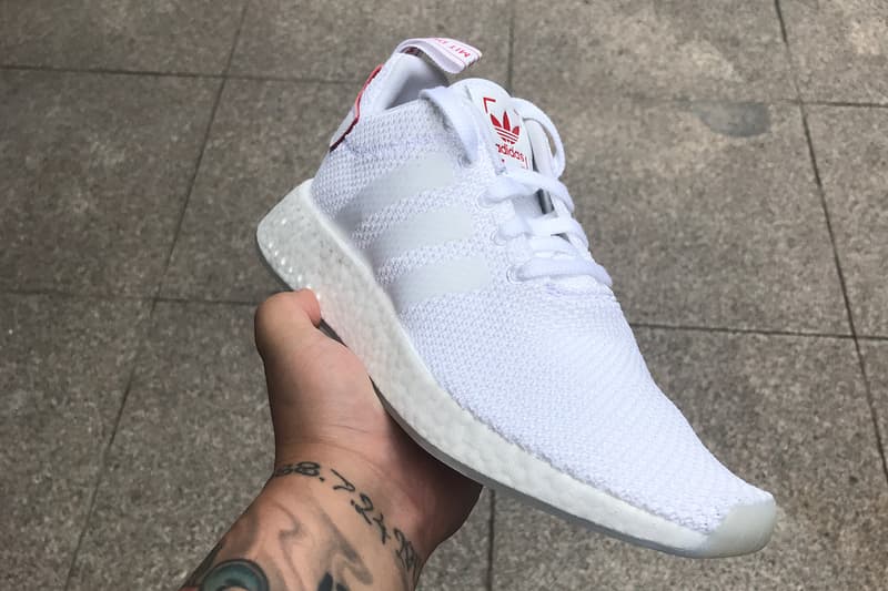 adidas Originals NMD R2 全新「囍」配色更多細節釋出