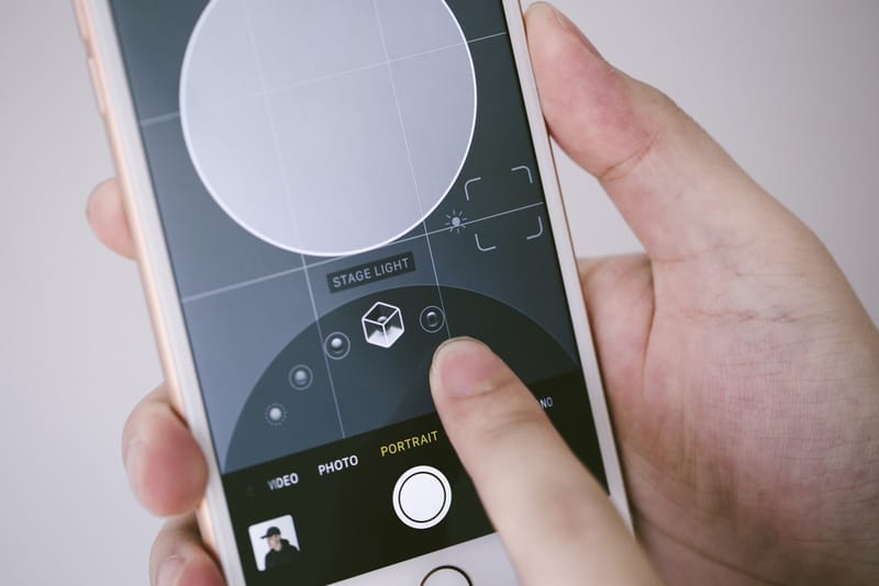 Apple 發佈 iPhone 8 Plus 全新人像拍攝效果宣傳影片