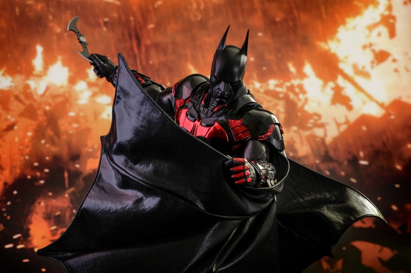Hot Toys 推出全新 Futura Knight Version 蝙蝠俠 1:6 比例珍藏人偶