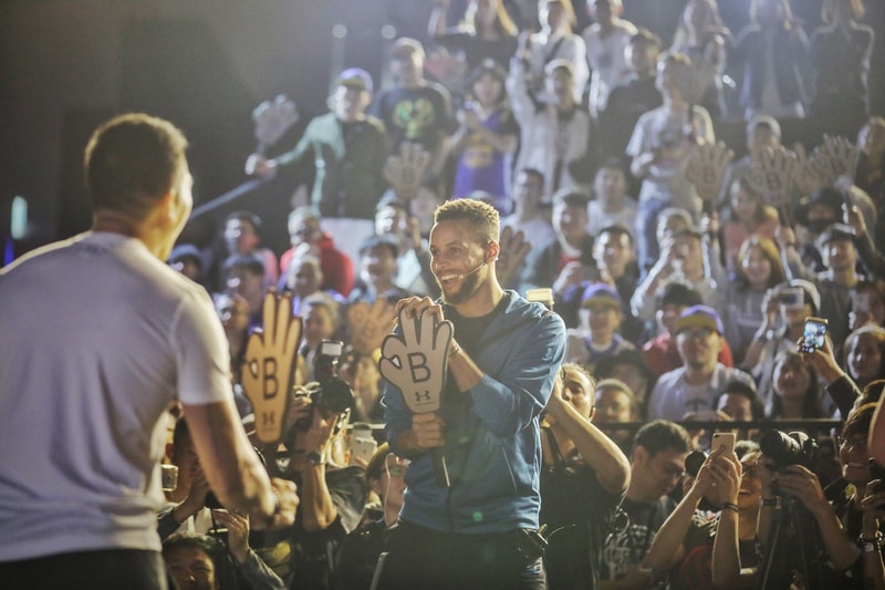Stephen Curry 亮相上海發佈全新簽名球鞋 Under Armour Curry 4 中國配色