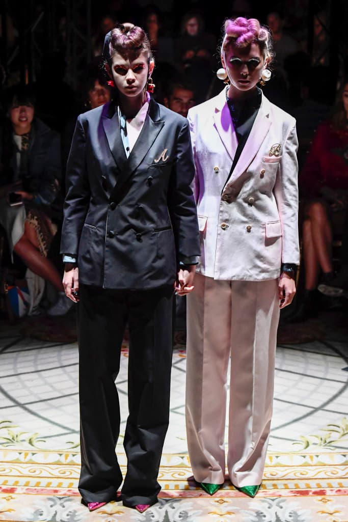 《The Shining》雙胞胎「現身」UNDERCOVER 巴黎時裝周發佈會