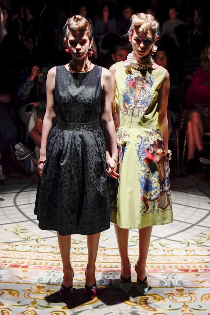 《The Shining》雙胞胎「現身」UNDERCOVER 巴黎時裝周發佈會