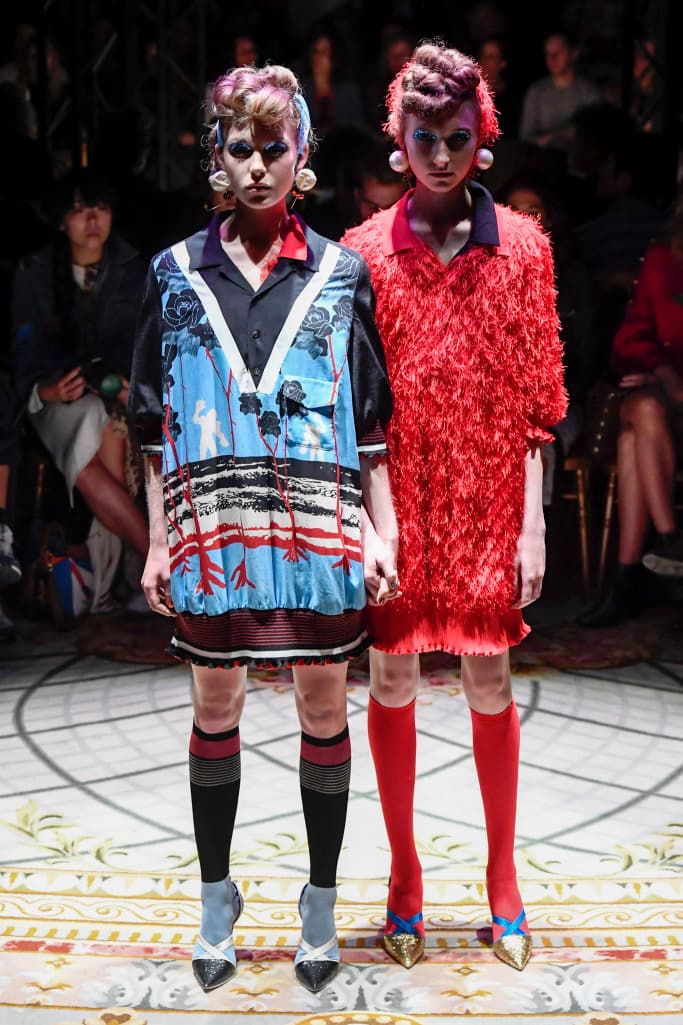 《The Shining》雙胞胎「現身」UNDERCOVER 巴黎時裝周發佈會