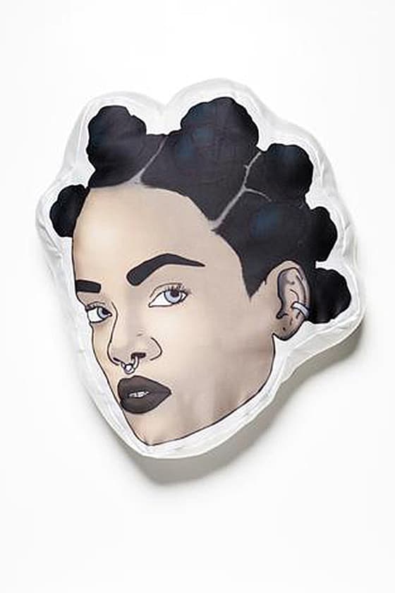 SOFT A$$ RAPPERS 打造知名 Rapper 造型抱枕