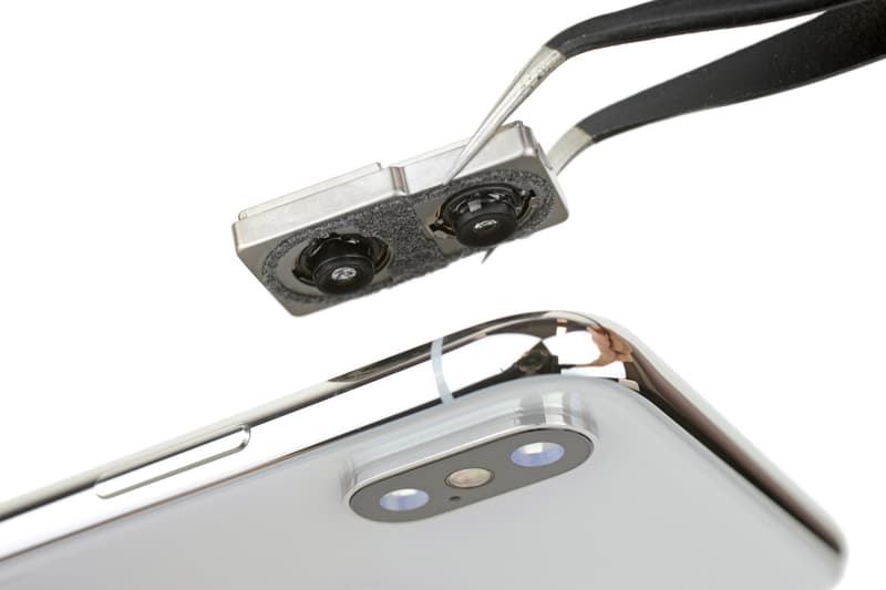ifixit 拆解 Apple 最新 iPhone X 內部架構