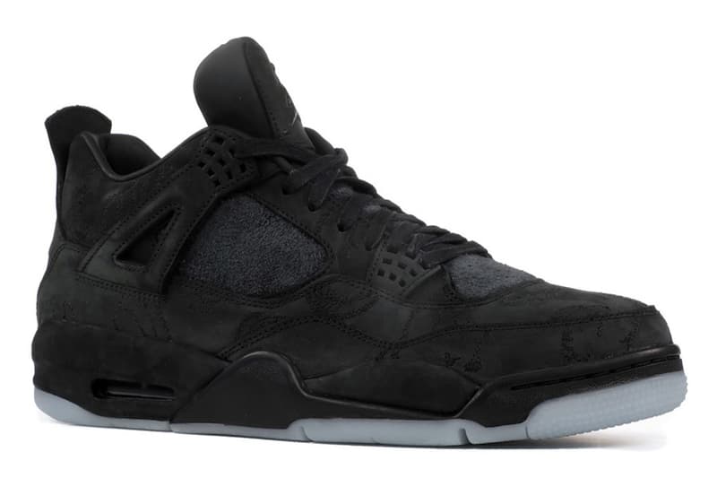 率先近賞 KAWS X Air Jordan 4 全新黑色版本