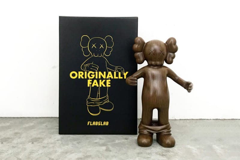 FLABSLAB 打造「OriginallyFake Woody」玩偶致敬 KAWS