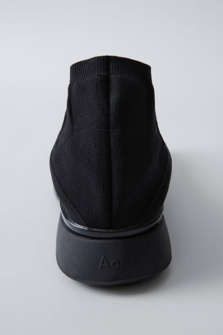 Acne Studios 全新 Sock Sneaker 系列登場