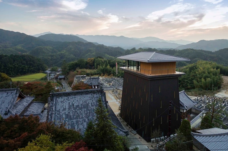 建築設計公司 Takashi Okuno 於日本打造摩登寺廟
