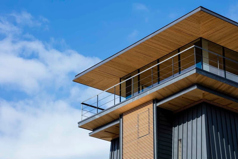 建築設計公司 Takashi Okuno 於日本打造摩登寺廟