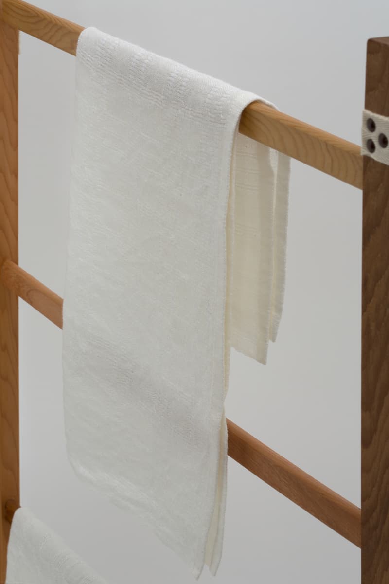 J.W. Anderson 與 Joanna Wason 及 Anne Low 推出聯名工藝系列