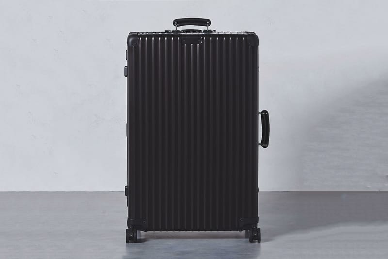 UNITED ARROWS 獨家推出 RIMOWA 全黑版 Classic Flight 經典旅行箱