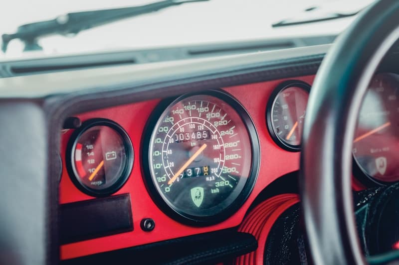 25 周年纪念版 Lamborghini Countach 现身拍卖行