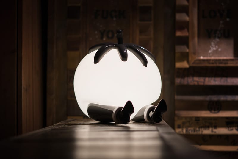 Piet Parra x Case Studyo「Give Up」黑白版蕃茄燈上架