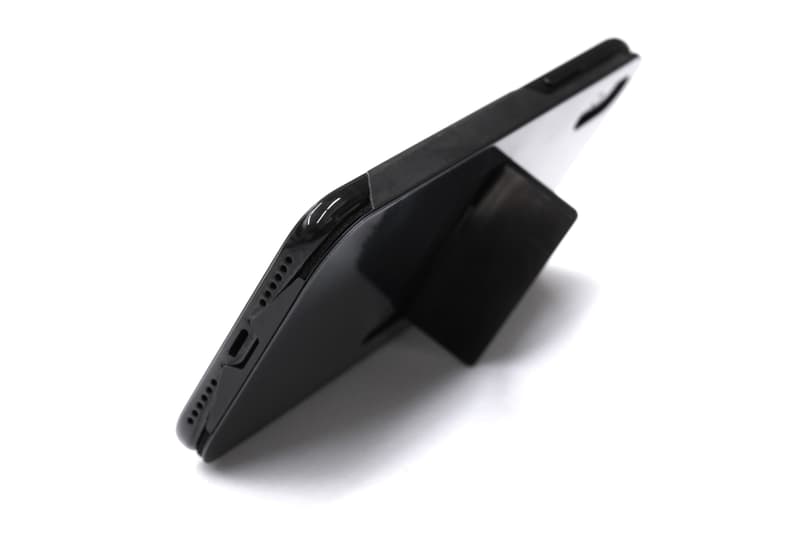 CLAUSTRUM 為 iPhone X 推出全新 FLAP X 保護殼