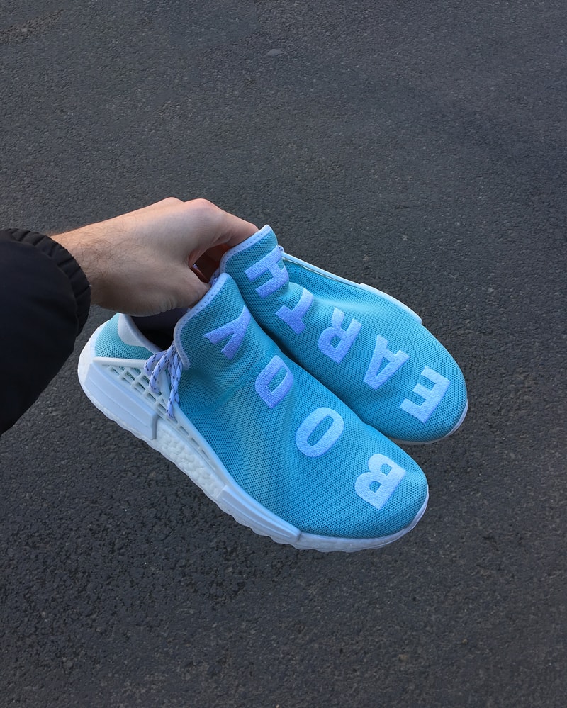 Pharrell x adidas Originals Hu NMD 全新天藍配色諜照曝光