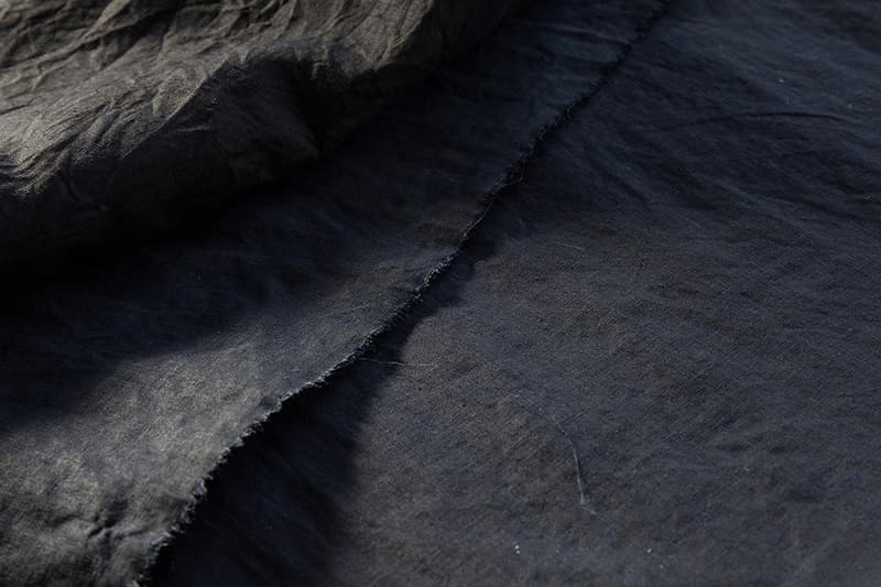 visvim 展现「 Albumen Coated Hemp Cloth」制衣工艺