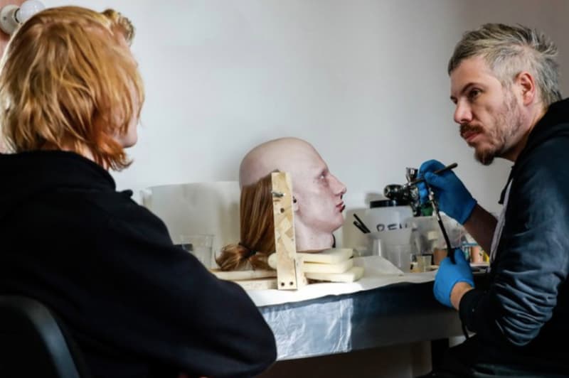 GUCCI 2018 秋冬时尚「手術室」幕后花絮公开