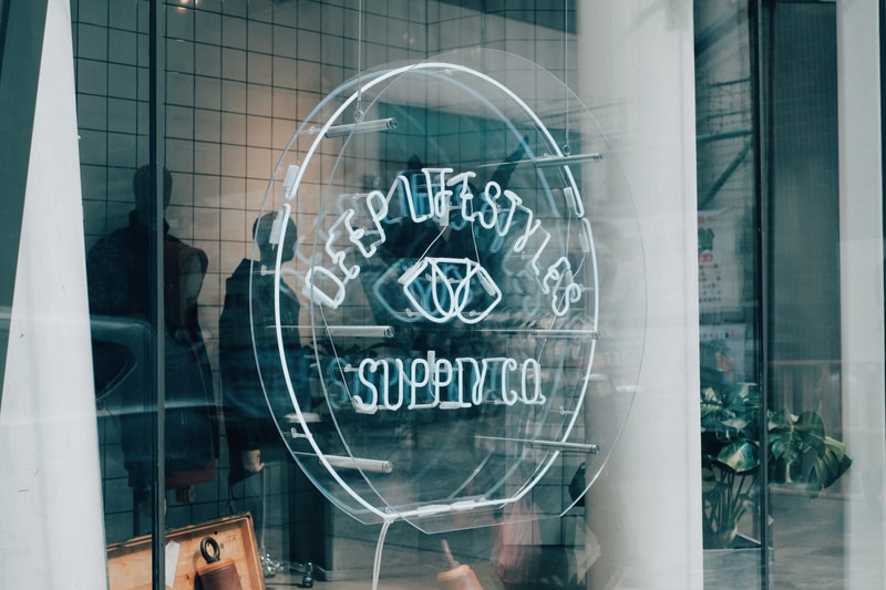 走进 Deep Lifestyles Supply Co. 香港旗艦店 