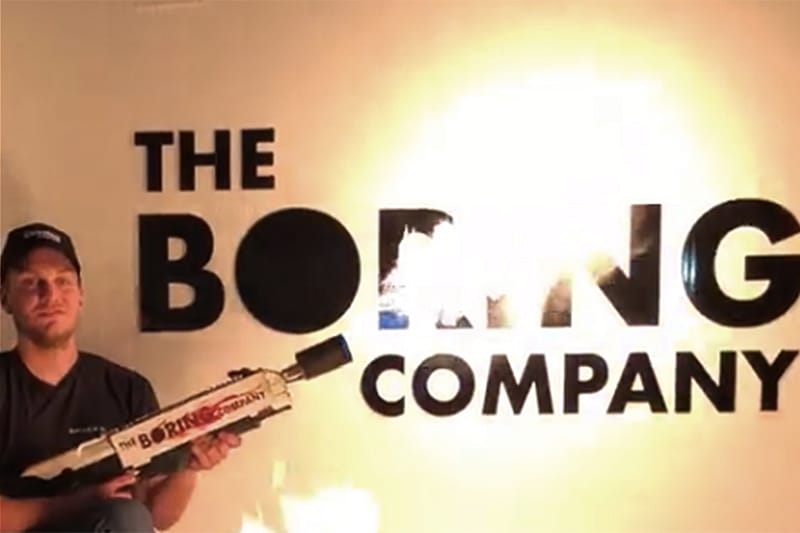 Elon Musk 宣佈 20,000 個噴火器已完售