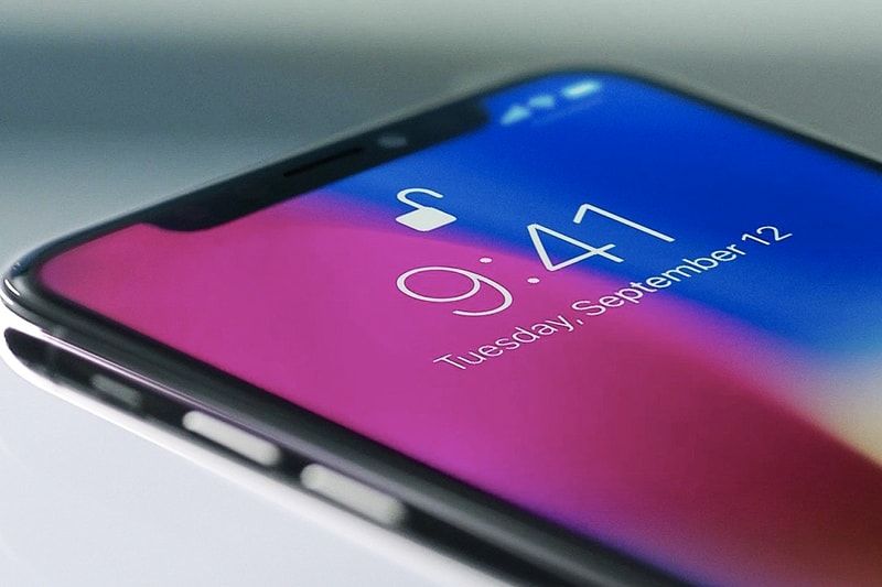 iPhone X 需求未达理想或致 Samsung OLED 面臨銷售危機
