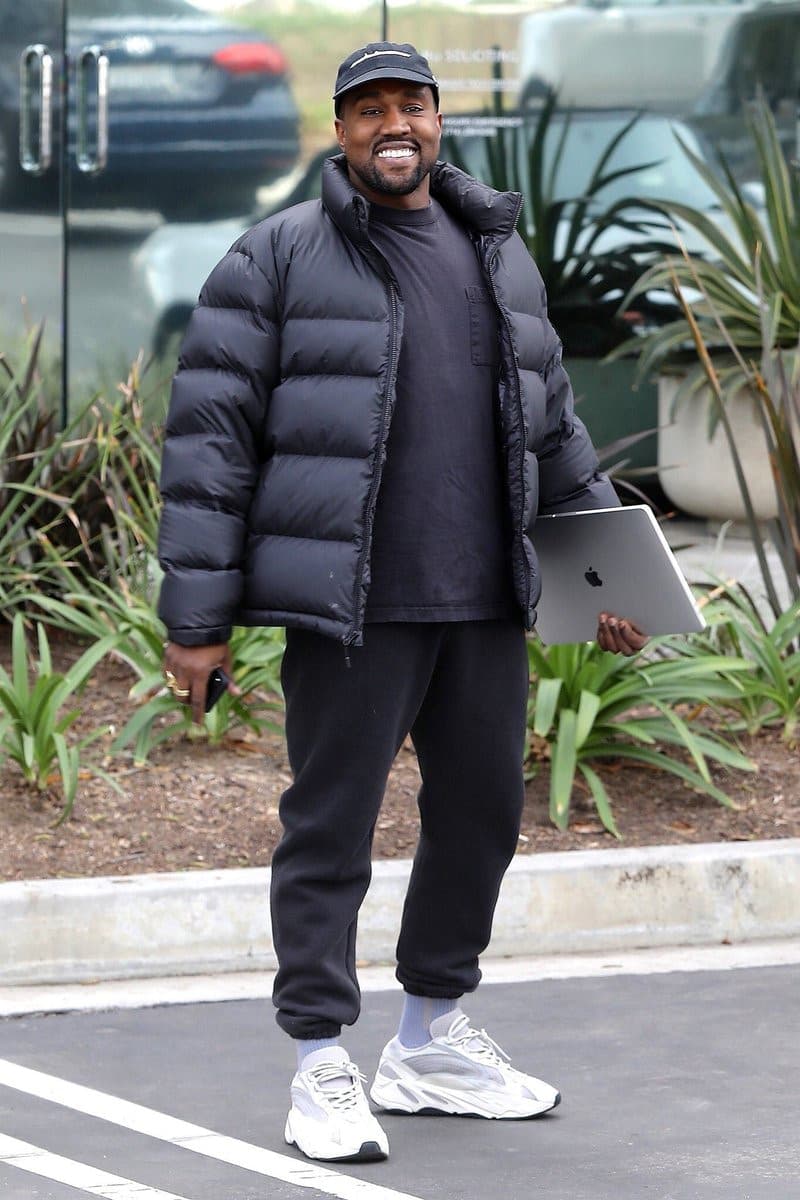 Kanye West 重啓 Instagram 帳號