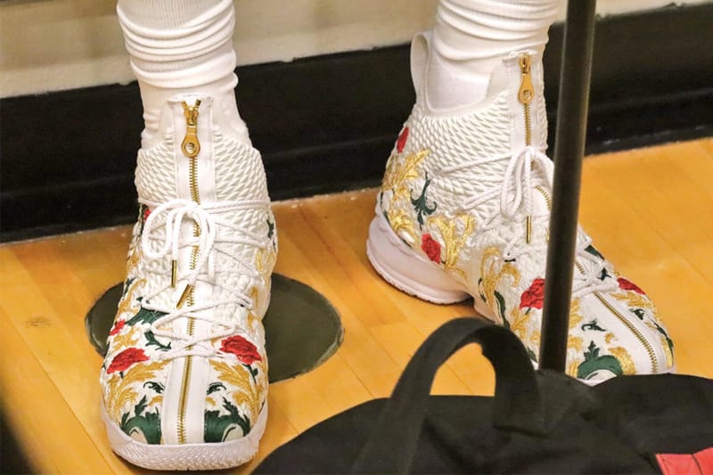 KITH x Nike LeBron 15「Floral」配色上腳預覽