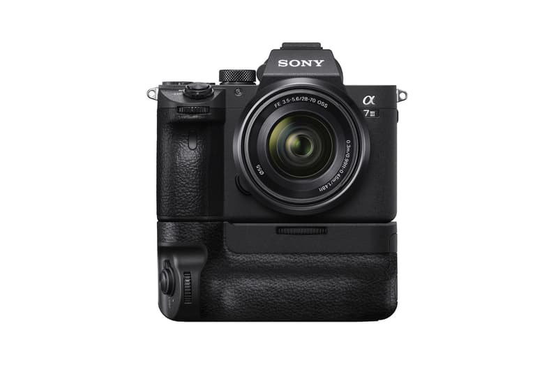 SONY 发布超长續航無反相機 A7 III