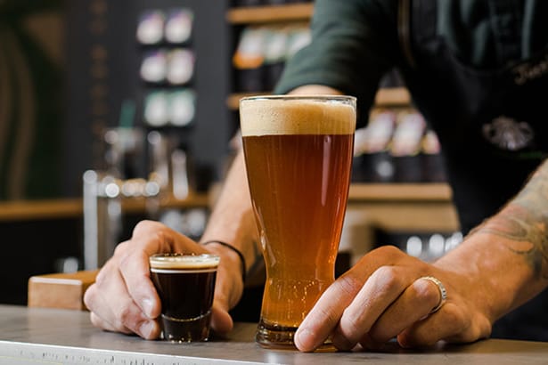 香港 Starbucks 首度推出咖啡萃取精釀啤酒