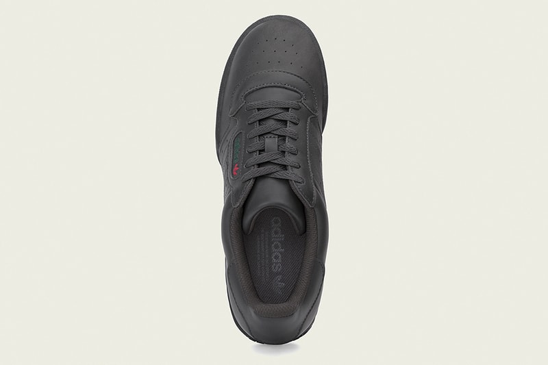 Kanye West x adidas Originals YEEZY Powerphase 全新「Core Black」配色官方圖片釋出
