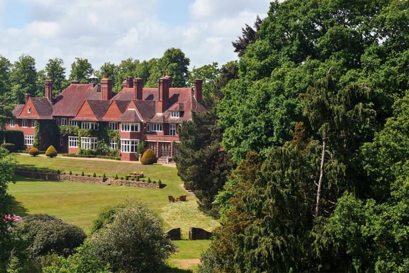 Adele 住過的鄉村莊園以 725 萬英鎊拍賣中