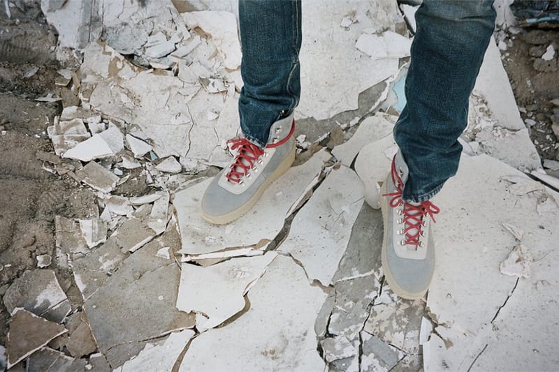 Fear of God 副線 ESSENTIALS 正式登陸 PacSun