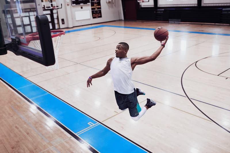 Under Armour 發布 2018 春夏訓練系列及全新宣傳片「有誌者事竟成」