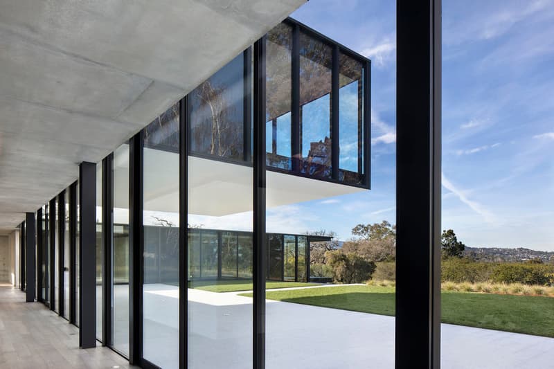 走進售價 $2,980 萬美元的玻璃豪宅 96 Ridge View Drive