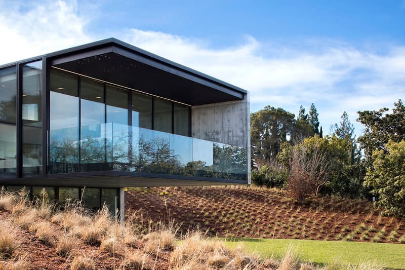 走進售價 $2,980 萬美元的玻璃豪宅 96 Ridge View Drive