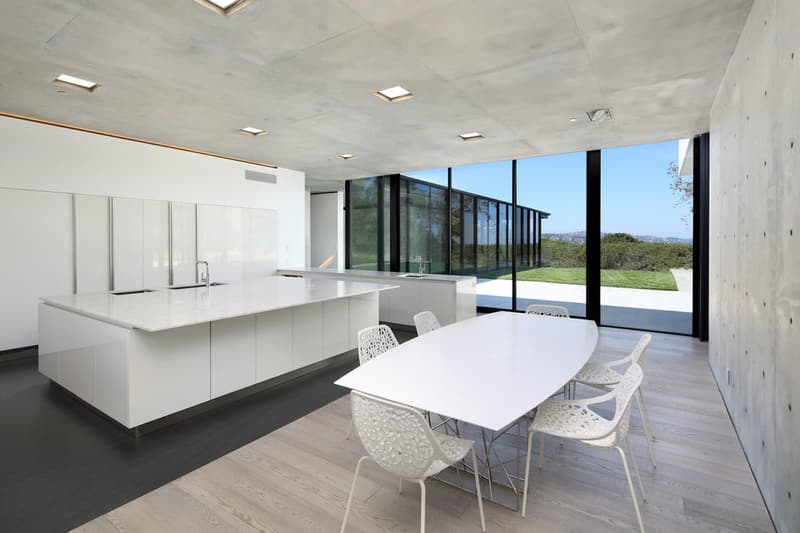 走進售價 $2,980 萬美元的玻璃豪宅 96 Ridge View Drive