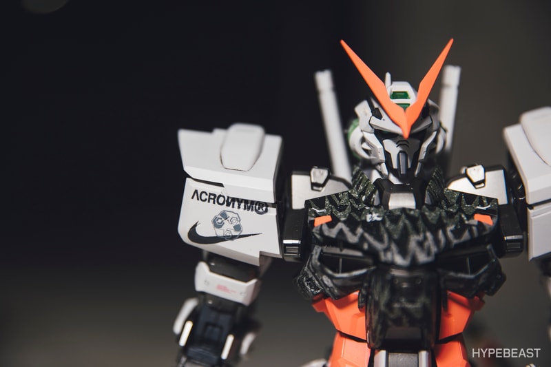 独家近赏「ACRONYM® x Nike」主题 Gundam Astray Red Frame