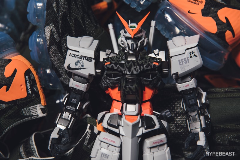 独家近赏「ACRONYM® x Nike」主题 Gundam Astray Red Frame
