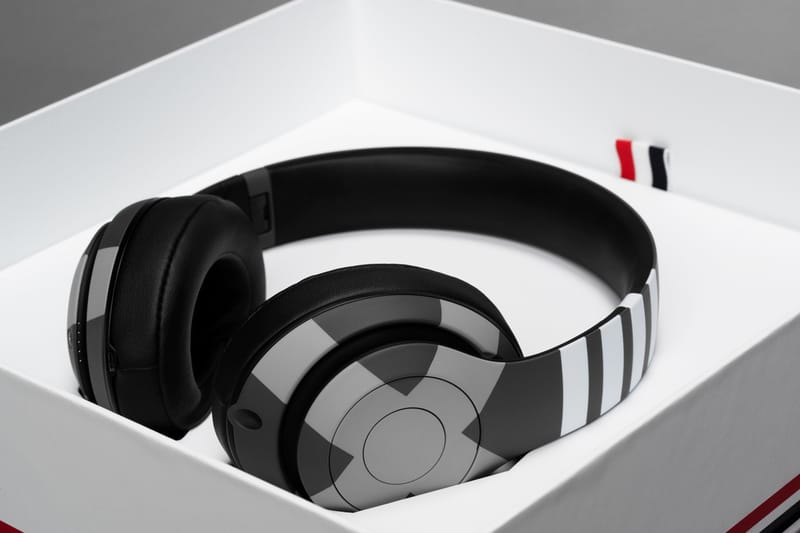 Beats by Dr.Dre x Thom Browne 為 LeBron James 定製耳機