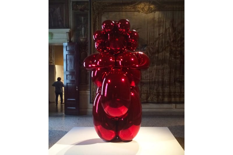 Joel Silver 狀告 Gagosian Gallery 再三推遲交付 Jeff Koons 雕塑