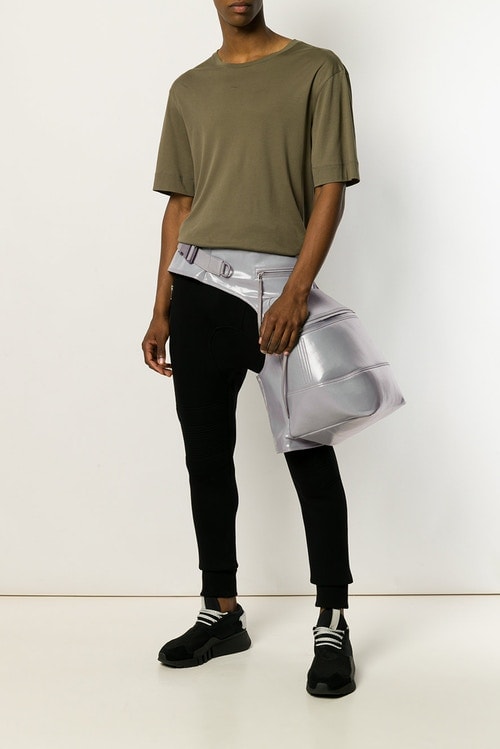 Rick Owens 释出前卫造型 Double Cargo Backpack