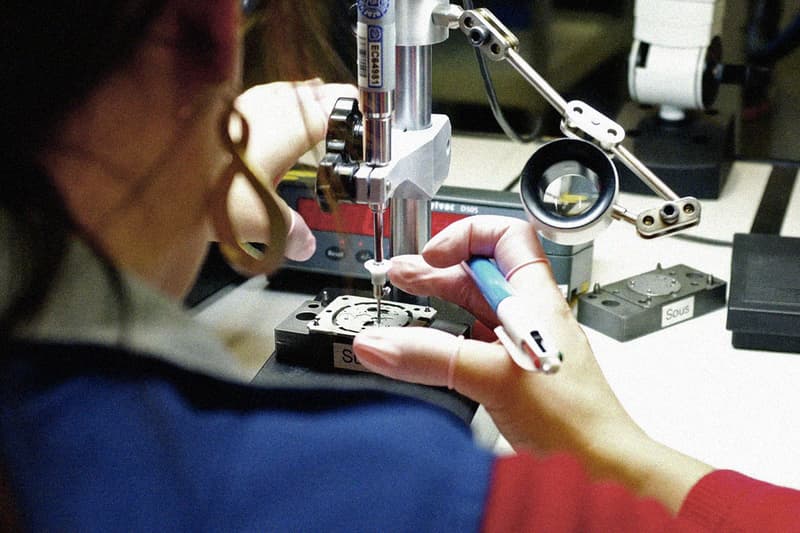 見證手錶革命時代－走進 Swatch 瑞士 Sistem51 製錶工廠 