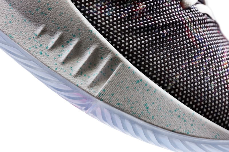 Under Armour 正式發布 Stephen Curry 全新簽名鞋款 Curry 5