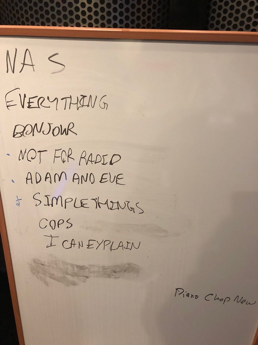 Kanye West 搶先曝光 Nas 新專輯曲目