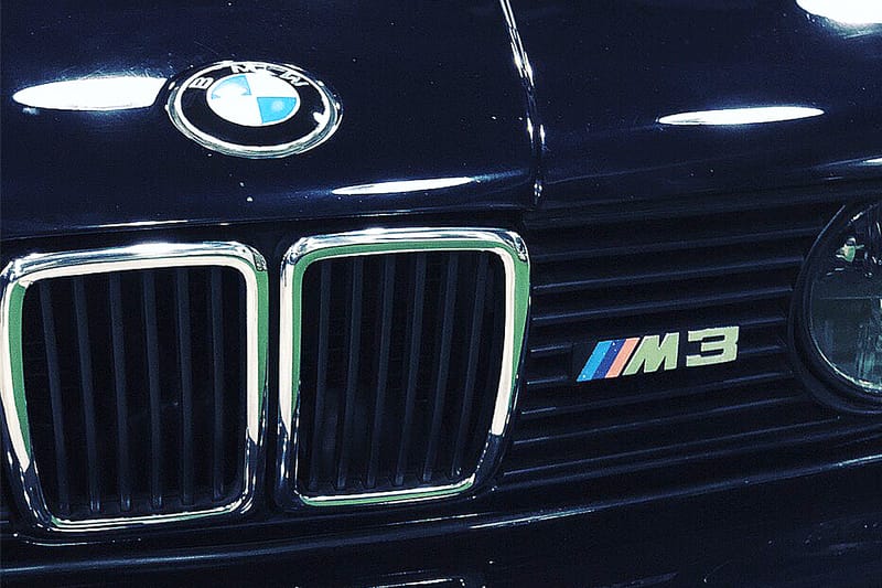 #hypeAUTO · 80 年代 BMW 經典之王者 M3！傳奇車手關兆昌 x Tarmac Works 重塑冠軍神話