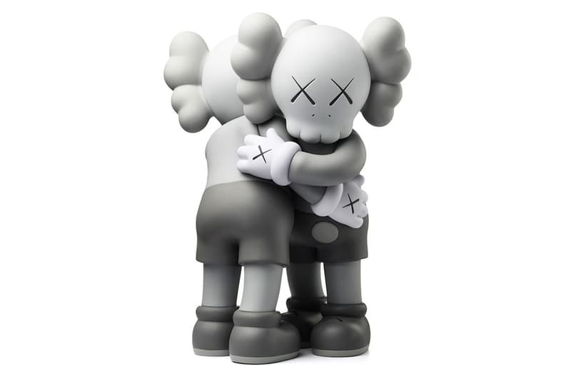 KAWS 全新 Companion「TOGETHER」人偶雕塑登场