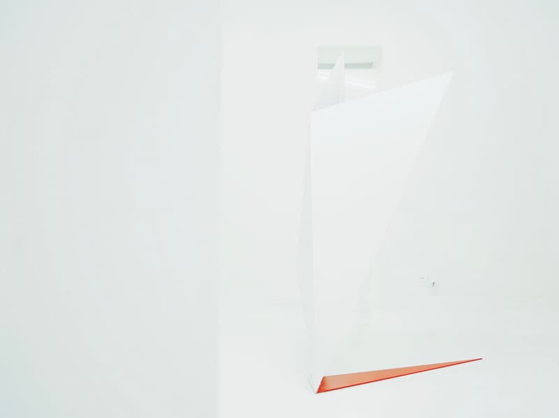 走进《意义：王智一》上海展览现场