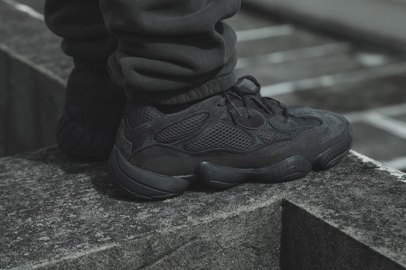 近賞 adidas + KANYE WEST YEEZY 500 全新「Utility Black」配色
